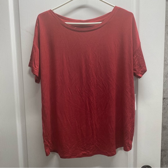 Ricki’s Basic Tee - Picture 1 of 3